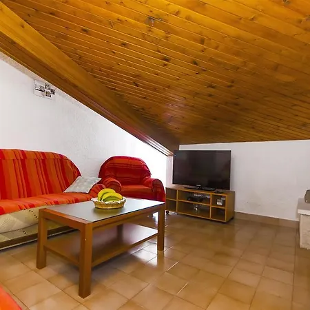 Apartment Apartman Ana *